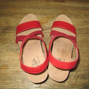 Life Stride Womens Red Wedge Sandals 6.5 M
